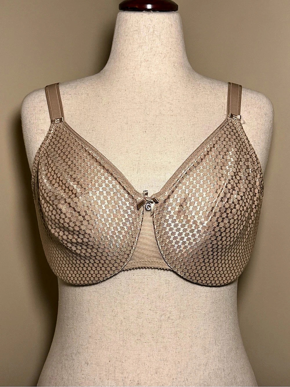 Chantelle C Magnifique Nouveau Bra 38DDD C27910 Full Coverage Minimizer Nude